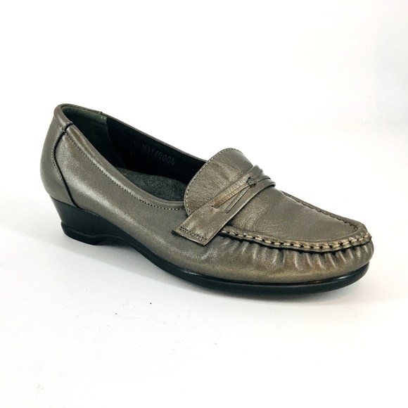 SAS Shoes - SAS Metallic Pewter Low Heel Moc Toe Loafers